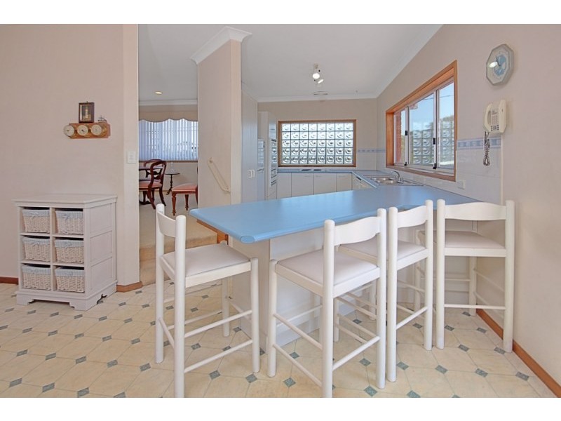 22 Canberra Crescent, Burrill Lake NSW 2539