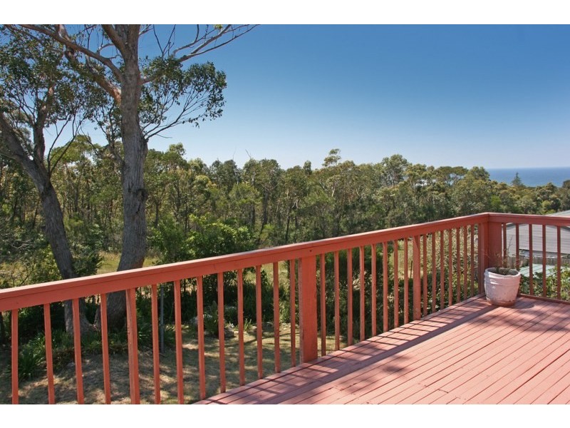 22 Canberra Crescent, Burrill Lake NSW 2539