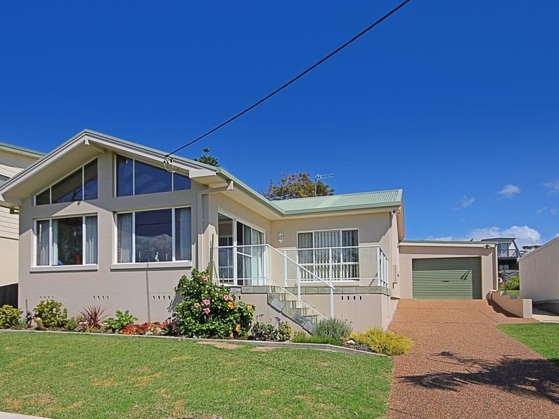 23 Seaside Parade, Dolphin Point NSW 2539