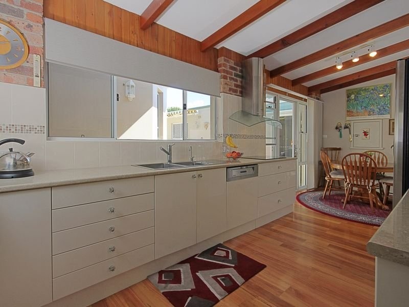 23 Seaside Parade, Dolphin Point NSW 2539