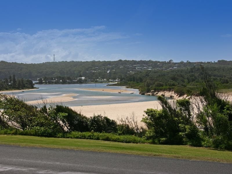 23 Seaside Parade, Dolphin Point NSW 2539