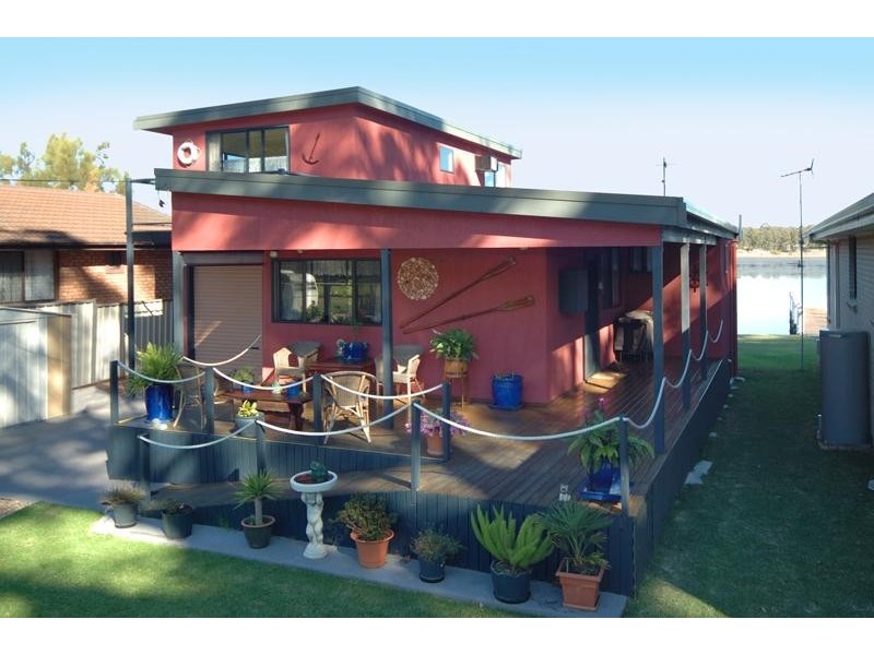 4 McDonald Parade, Burrill Lake NSW 2539