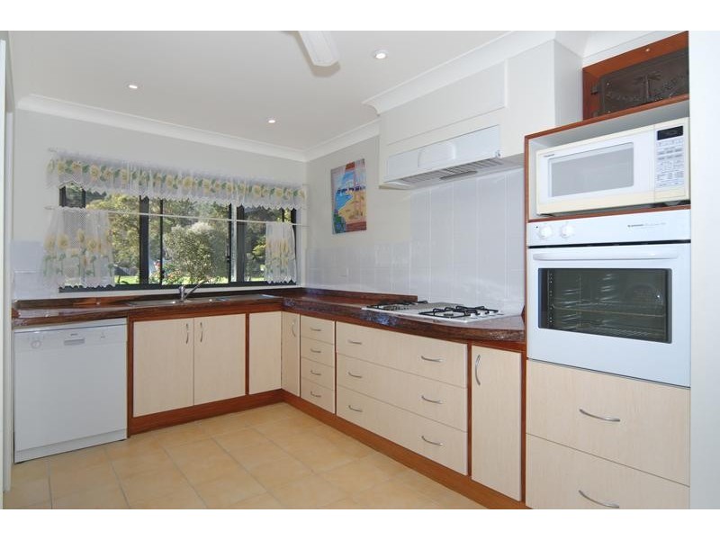 4 McDonald Parade, Burrill Lake NSW 2539