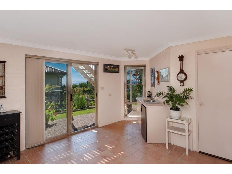 7 Shipton Crescent, Mollymook NSW 2539
