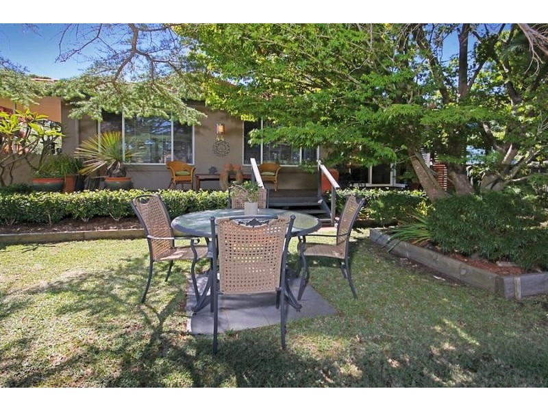 44 Lakeview Drive, Burrill Lake NSW 2539
