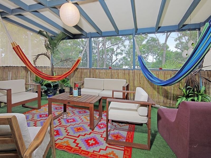 39 River Road, Lake Tabourie NSW 2539