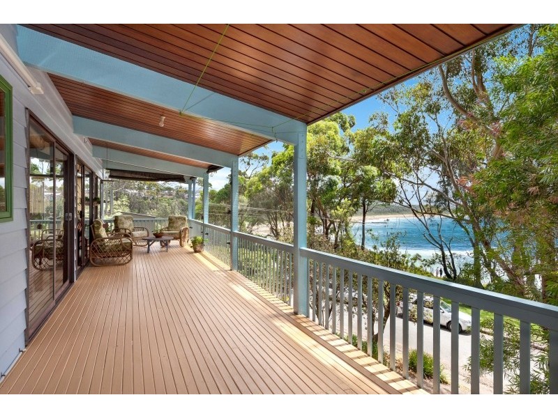 17 Surfers Ave, Narrawallee NSW 2539