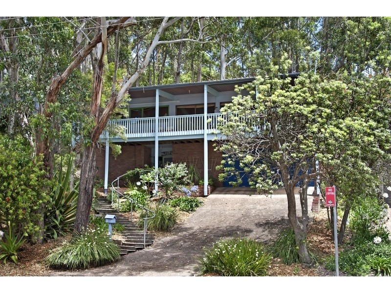 17 Surfers Ave, Narrawallee NSW 2539