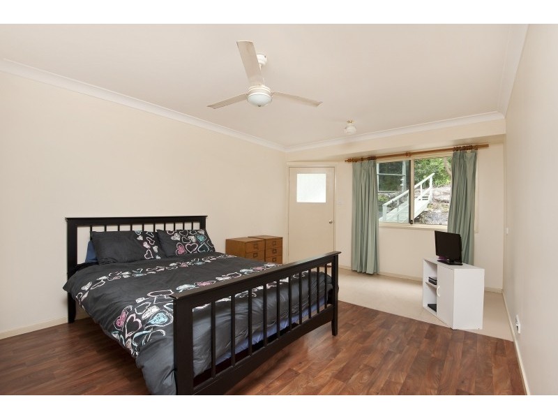 33 Commonwealth Ave, Burrill Lake NSW 2539