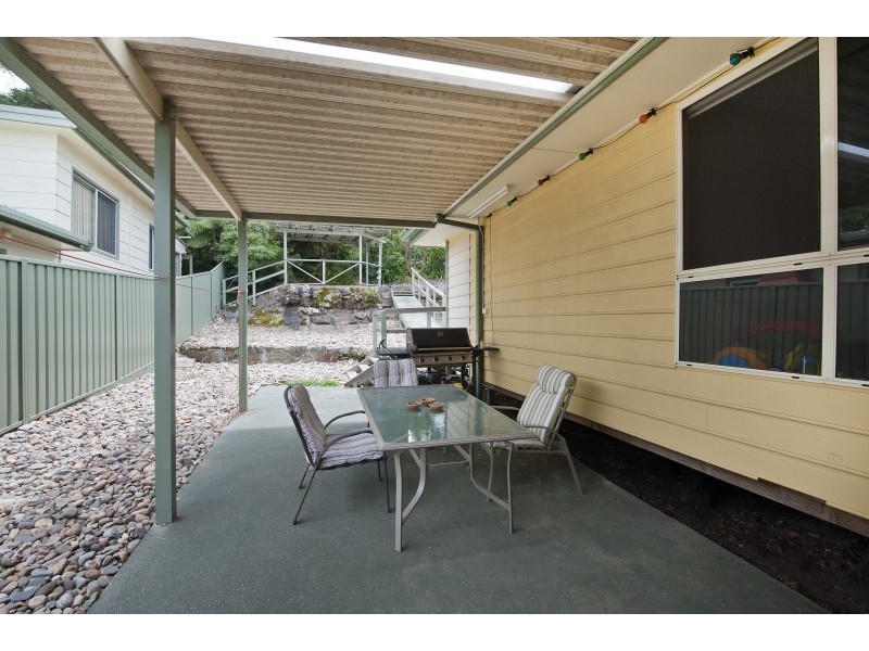 33 Commonwealth Ave, Burrill Lake NSW 2539