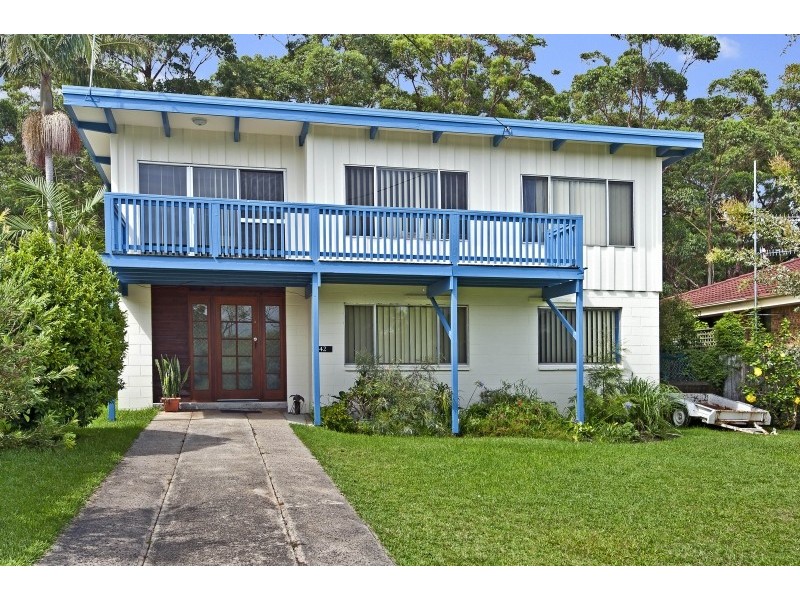 42 Wyoming Avenue, Burrill Lake NSW 2539