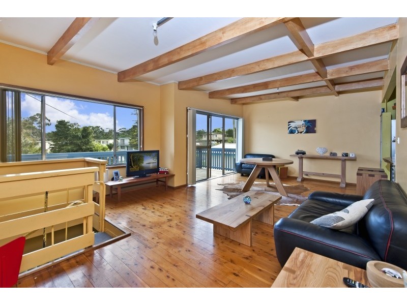 42 Wyoming Avenue, Burrill Lake NSW 2539