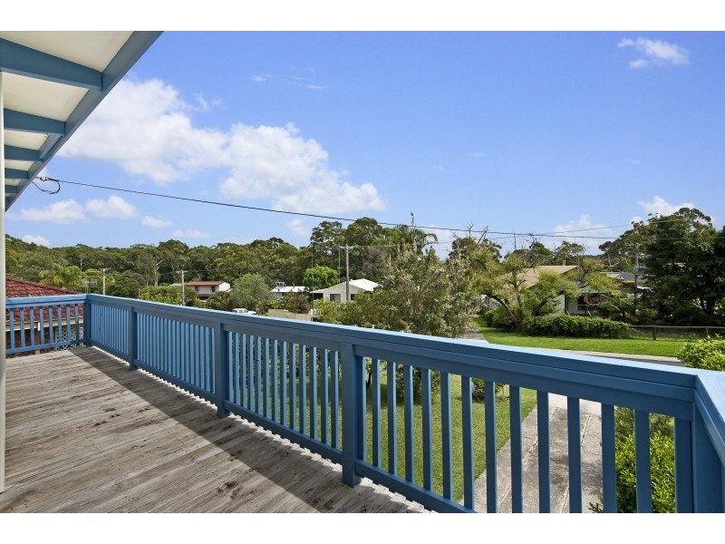 42 Wyoming Avenue, Burrill Lake NSW 2539