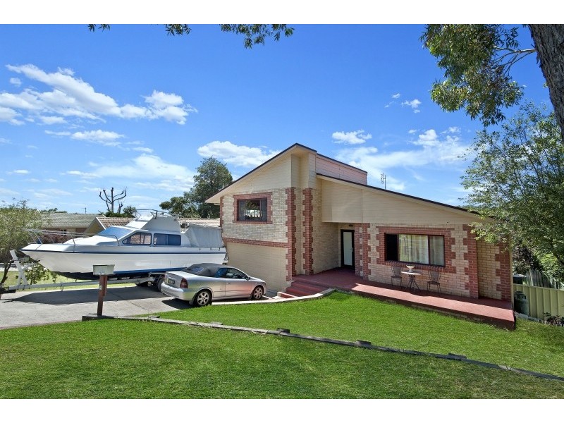 24 Seaspray, Narrawallee NSW 2539