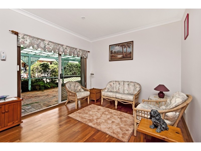 10 Edwin Avenue, Lake Conjola NSW 2539