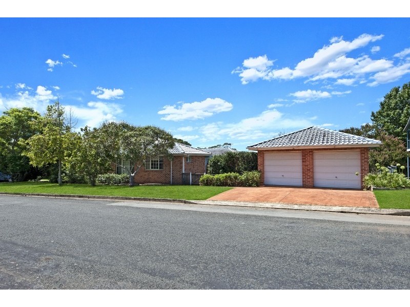 10 Edwin Avenue, Lake Conjola NSW 2539