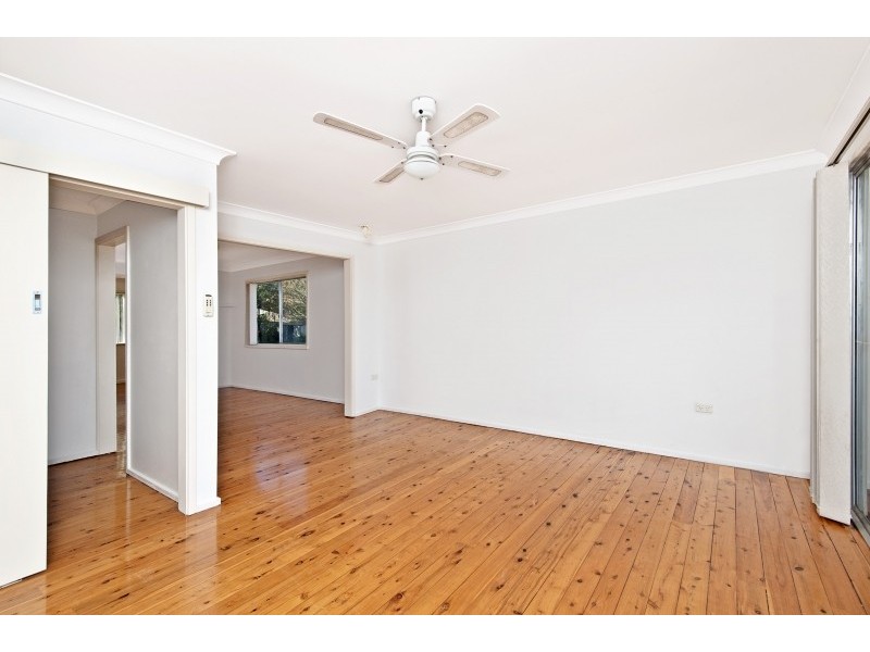 35 Canberra Cres, Burrill Lake NSW 2539