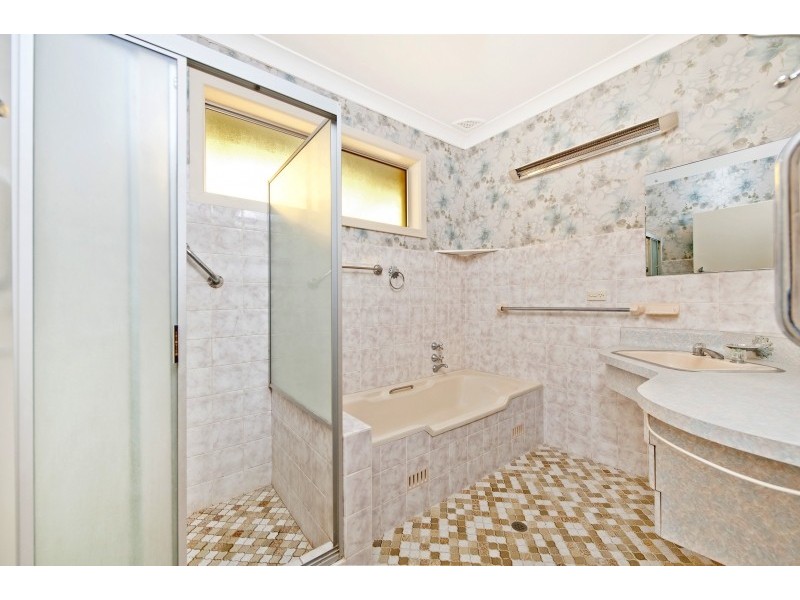 14 Seaview Street, Mollymook NSW 2539