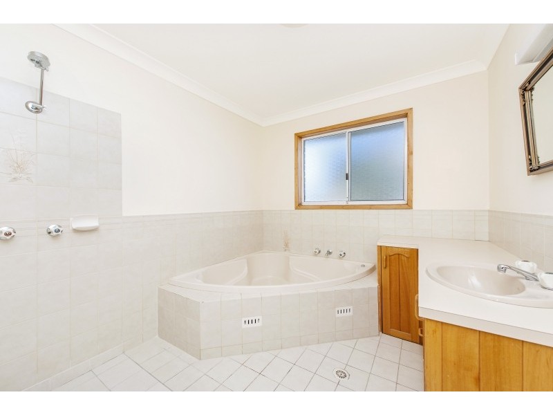 8 Thadalee Place, Ulladulla NSW 2539