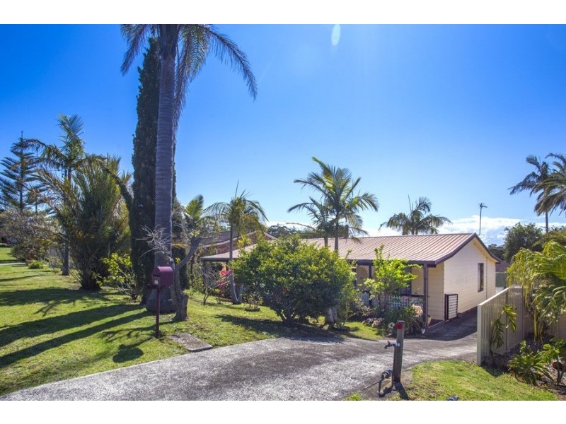 41 Leigh Crescent, Ulladulla NSW 2539