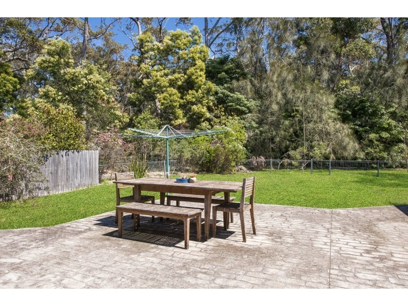 19 Dermal Street, Lake Tabourie NSW 2539