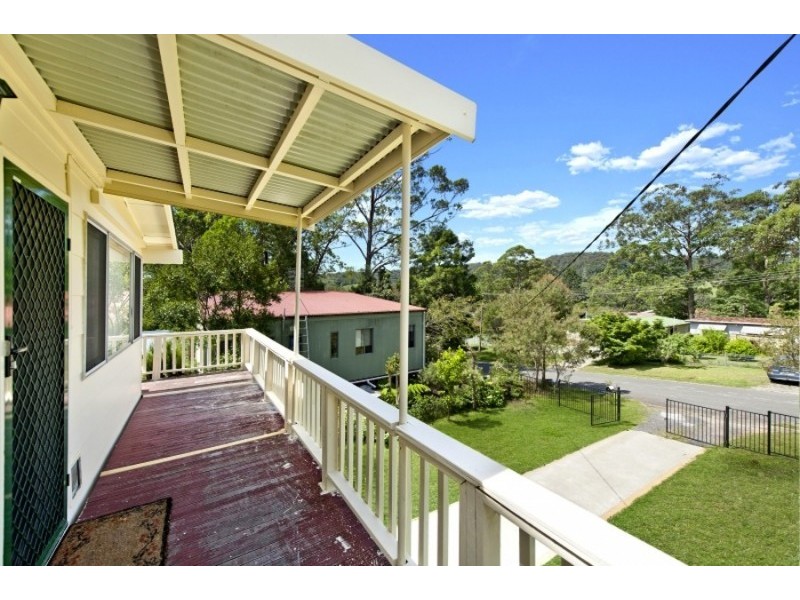 3 Acacia Street, Fishermans Paradise NSW 2539