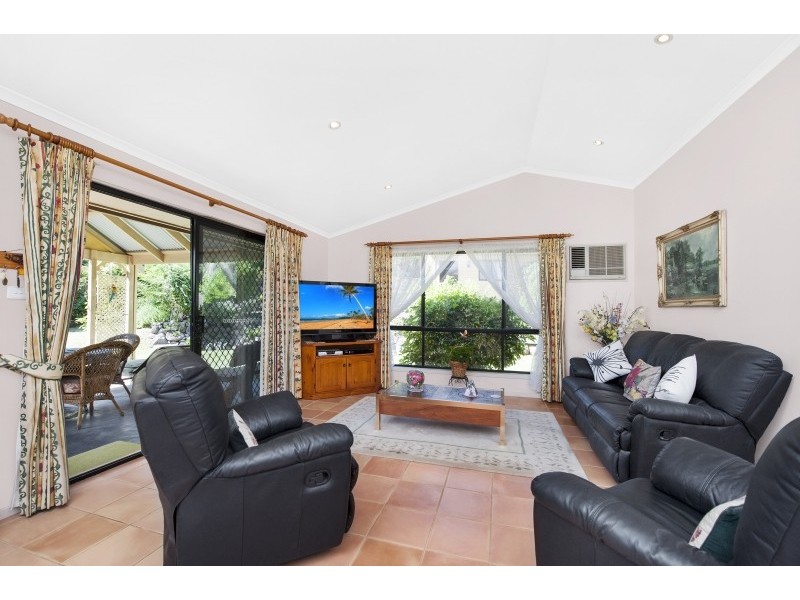 12 Callemondah Close, Narrawallee NSW 2539