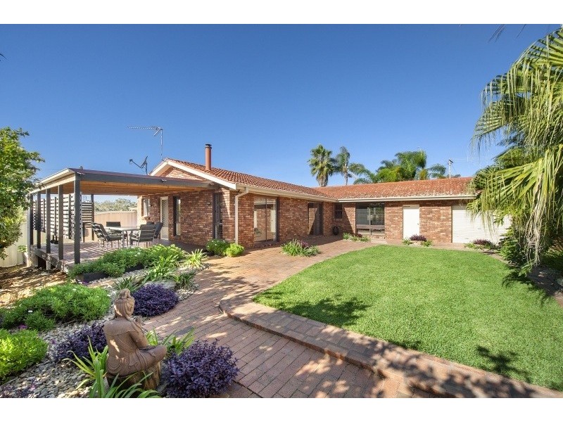 39 Leigh Crescent, Ulladulla NSW 2539