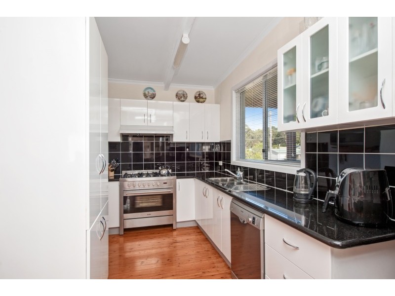 9 Venus Avenue, Lake Tabourie NSW 2539