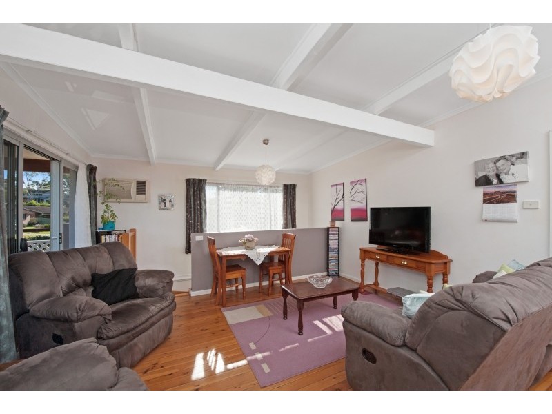 9 Venus Avenue, Lake Tabourie NSW 2539