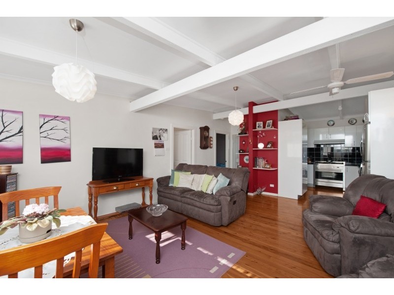 9 Venus Avenue, Lake Tabourie NSW 2539