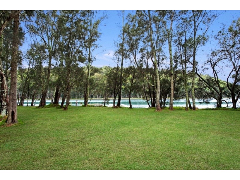 9 Ireland Street, Burrill Lake NSW 2539