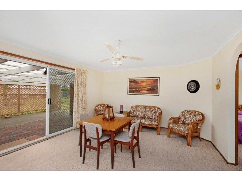 9 Ireland Street, Burrill Lake NSW 2539