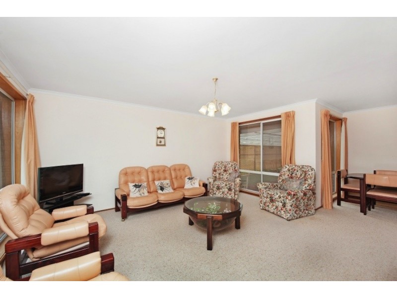 9 Ireland Street, Burrill Lake NSW 2539