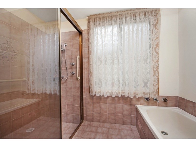 9 Ireland Street, Burrill Lake NSW 2539