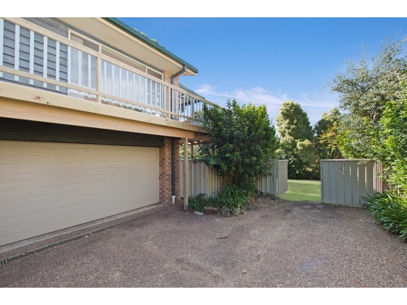 28 Treetops Crescent, Mollymook NSW 2539