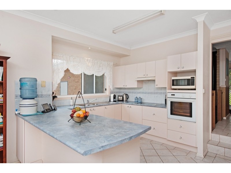 4 Dickson Close, Ulladulla NSW 2539