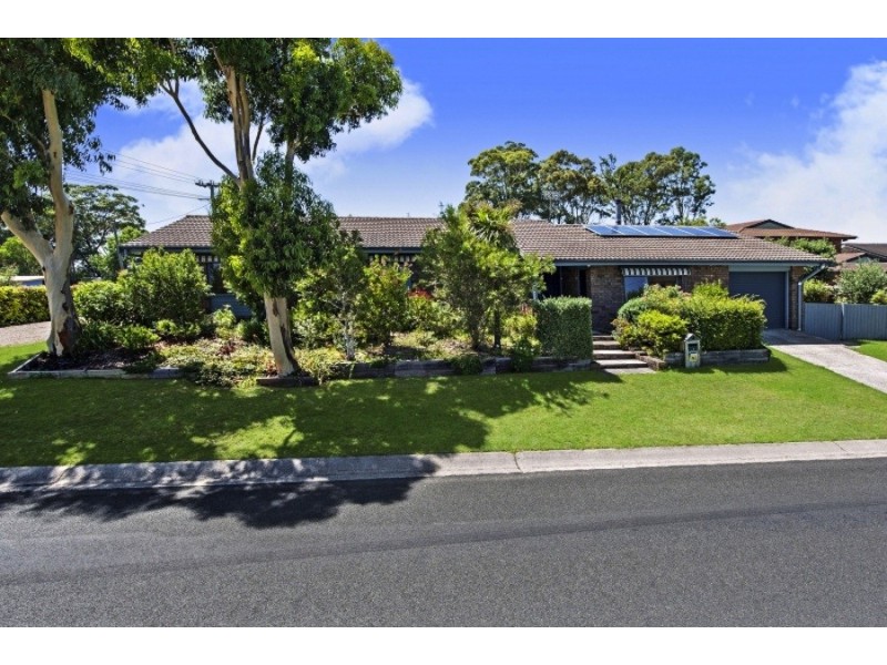 76A Carroll Avenue, Mollymook NSW 2539