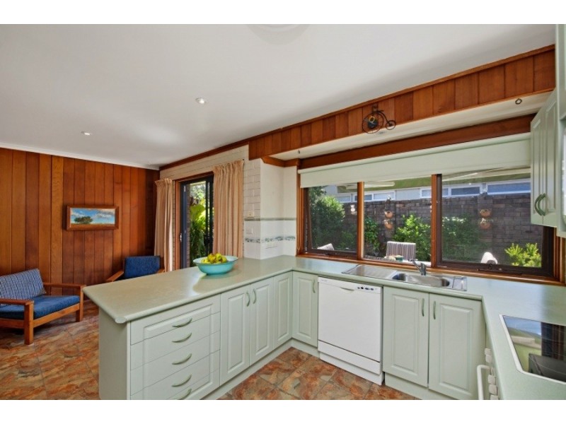 76A Carroll Avenue, Mollymook NSW 2539