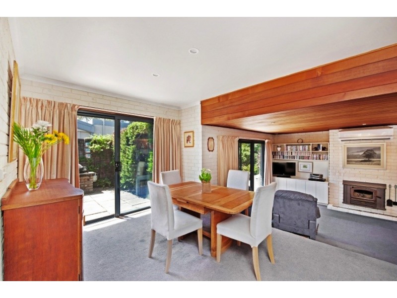 76A Carroll Avenue, Mollymook NSW 2539