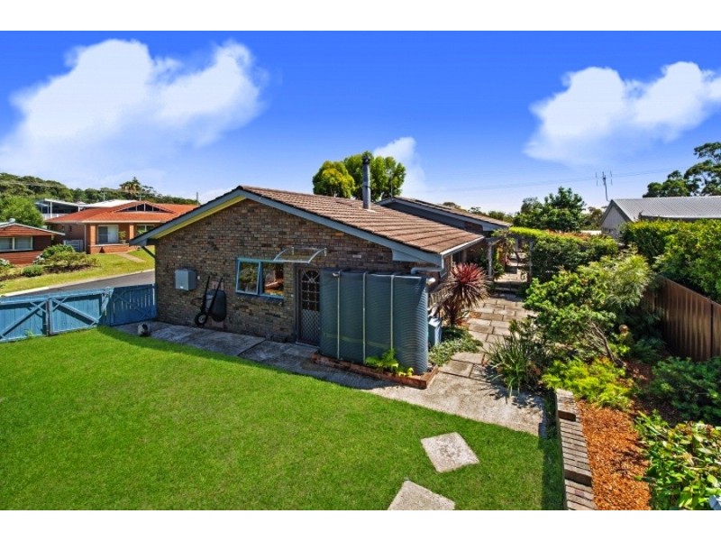 76A Carroll Avenue, Mollymook NSW 2539
