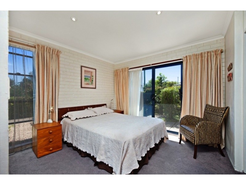 76A Carroll Avenue, Mollymook NSW 2539