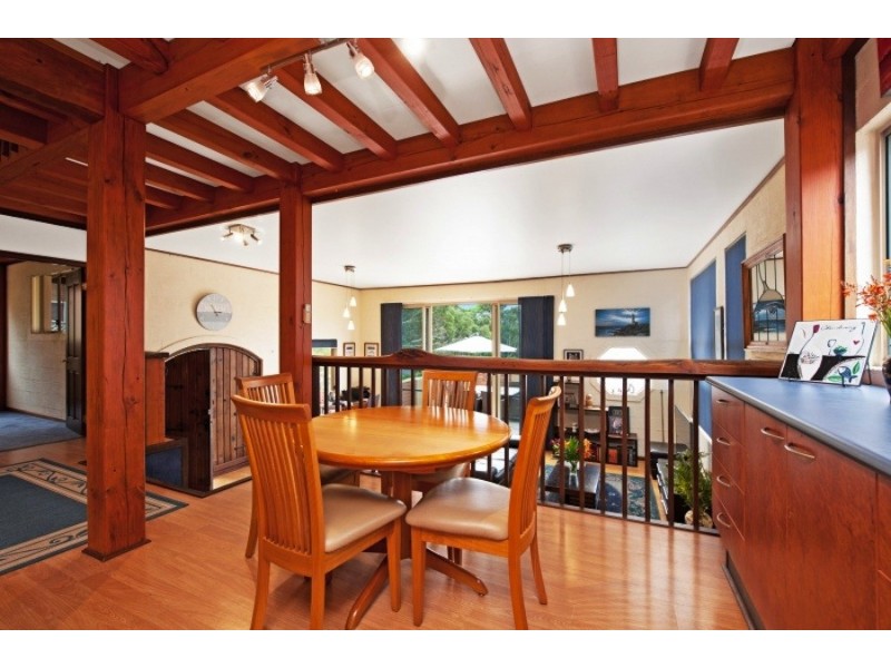 13 Blake Place, Narrawallee NSW 2539