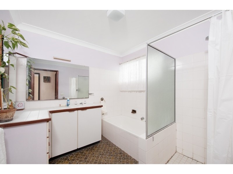 6 Pengana Crescent, Mollymook NSW 2539