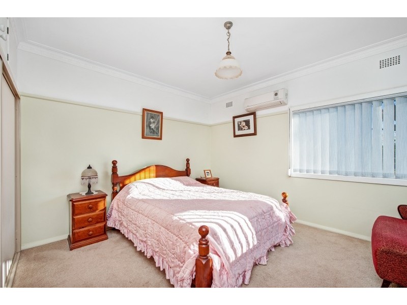 6 Princes Highway, Mollymook NSW 2539