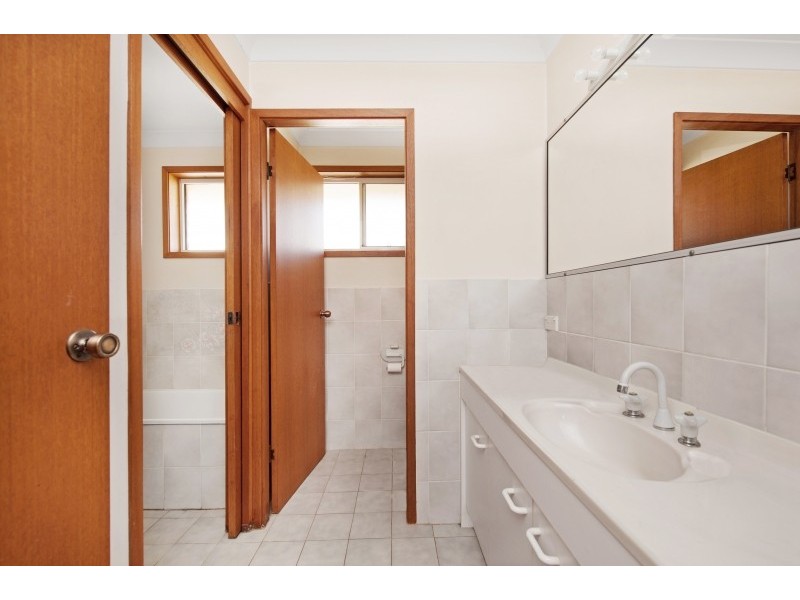 6 Leigh Crescent, Ulladulla NSW 2539