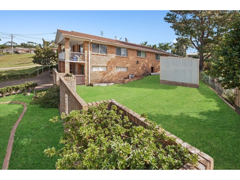 6 Leigh Crescent, Ulladulla NSW 2539