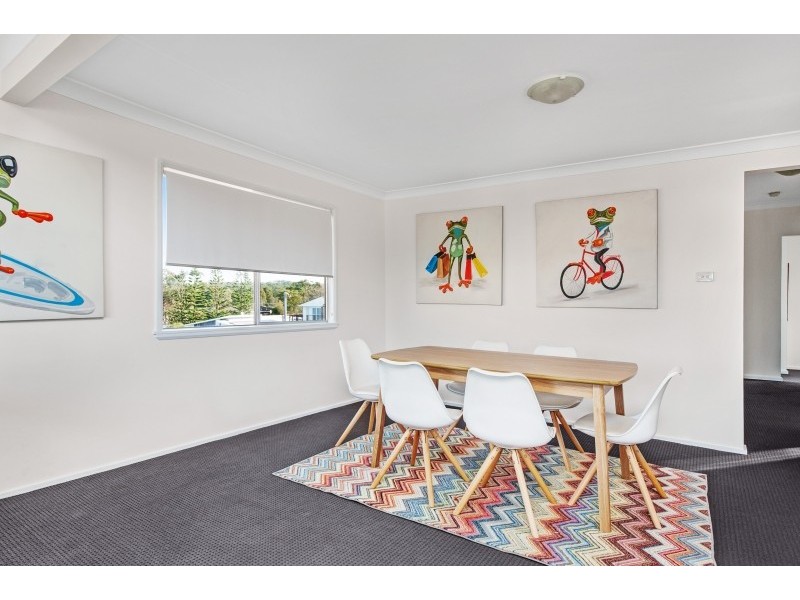 52 Donlan Road, Mollymook NSW 2539