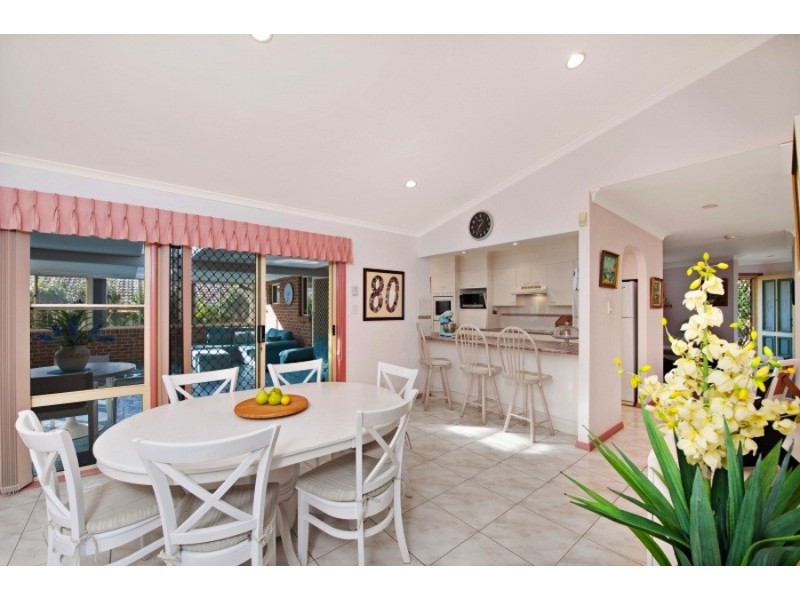 7 Miles Close, Mollymook NSW 2539