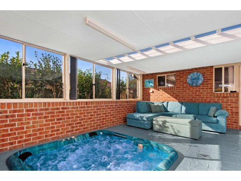 7 Miles Close, Mollymook NSW 2539